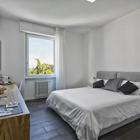 Vogue Luce * Voghera